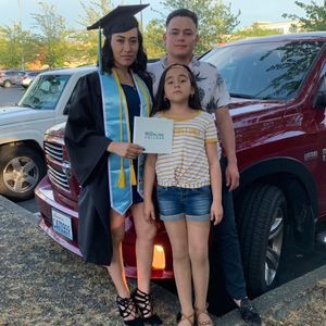 Meet your Posher, Esperanza